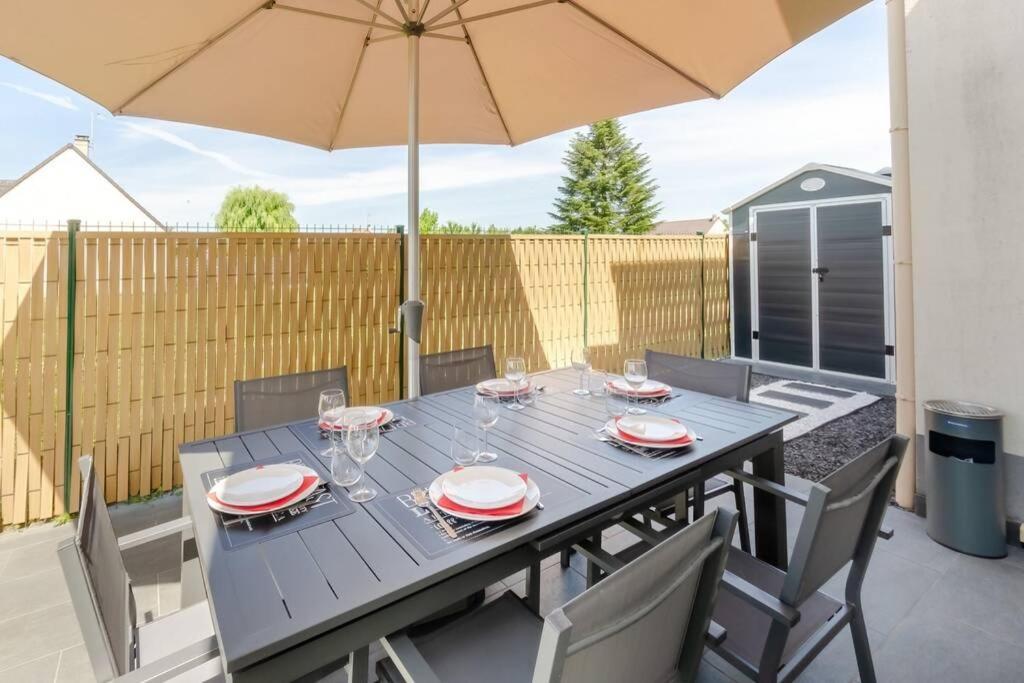 Appartamento New York House Villejust Esterno foto